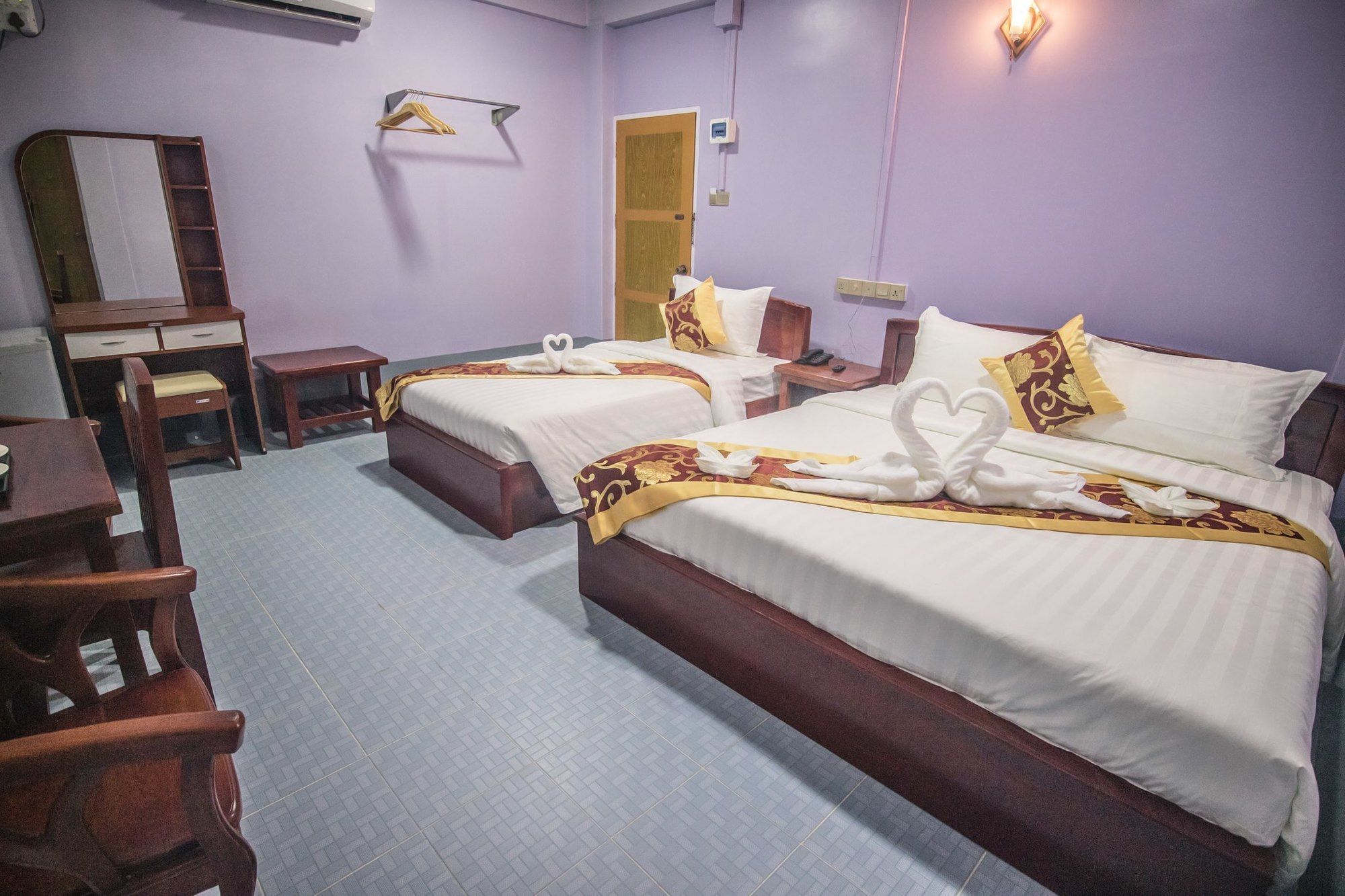 Golden Gum-Kino Hotel Mandalay Ngoại thất bức ảnh